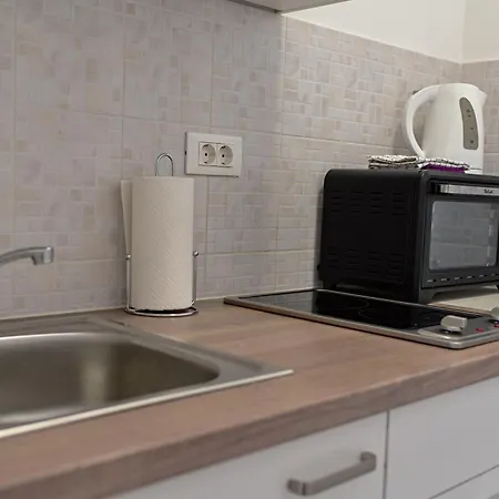 Апартаменты Apartman Ajduk With Parking And Terrace